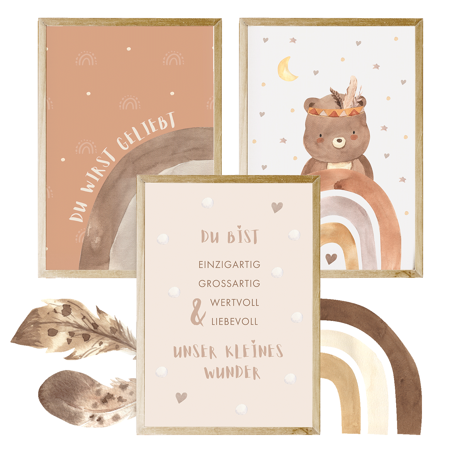 Set aus drei Kinderzimmerpostern mit Bärenmotiv, Regenbogen und liebevollen Sprüchen in warmen Farben, ideal zur Dekoration und als Geschenk.